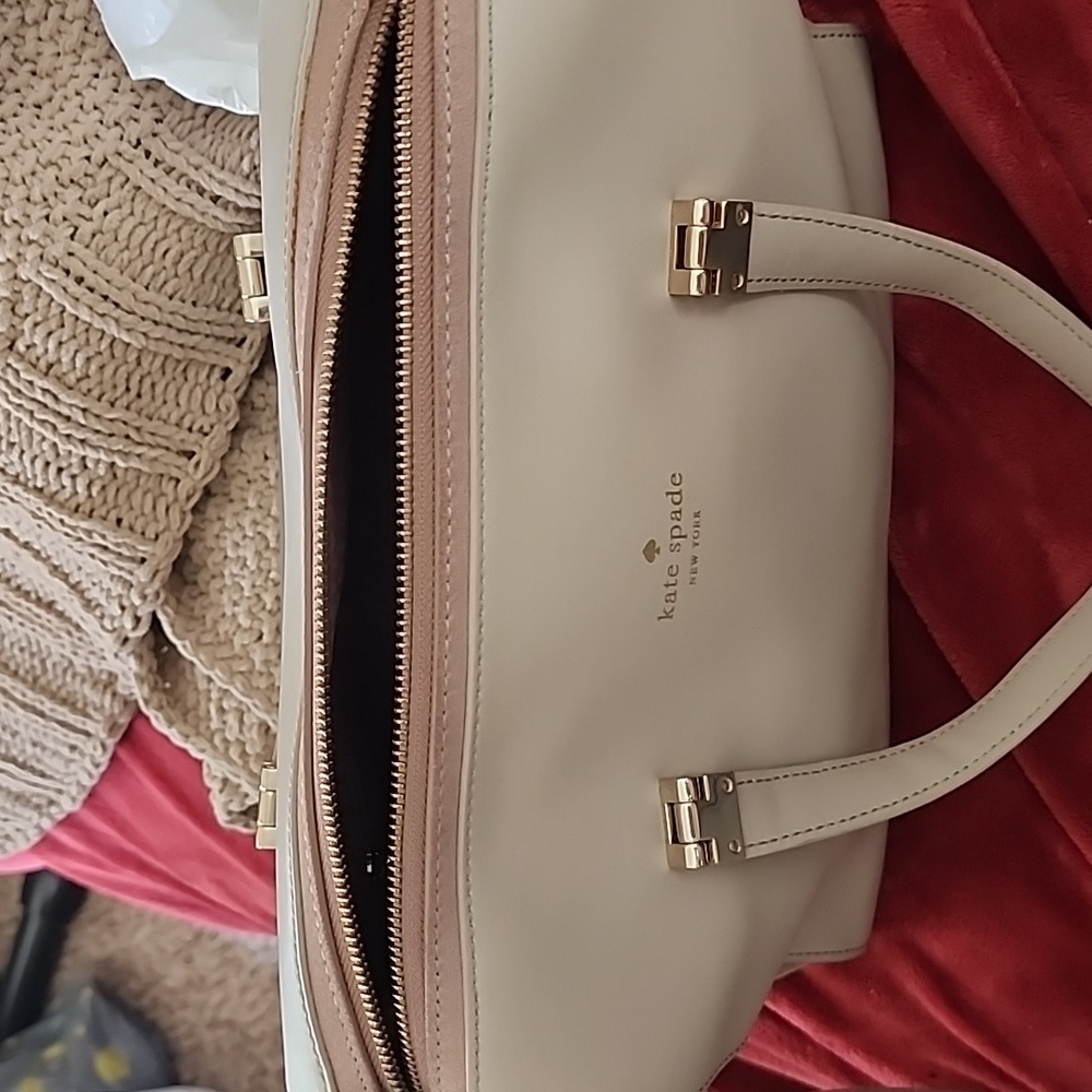 Purse - Picture 2 of 4